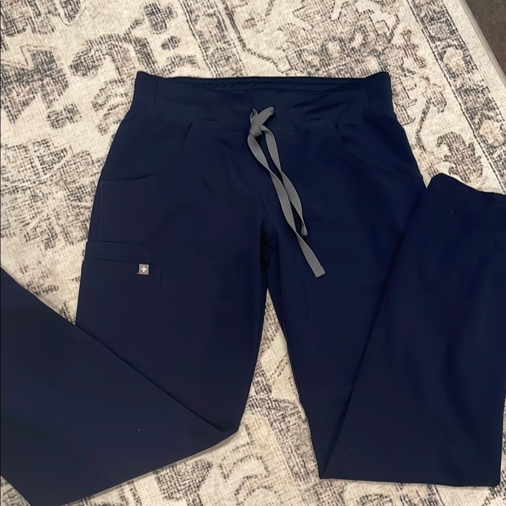 Figs Womens Navy Blue Cade Cargo Scrub Pants
